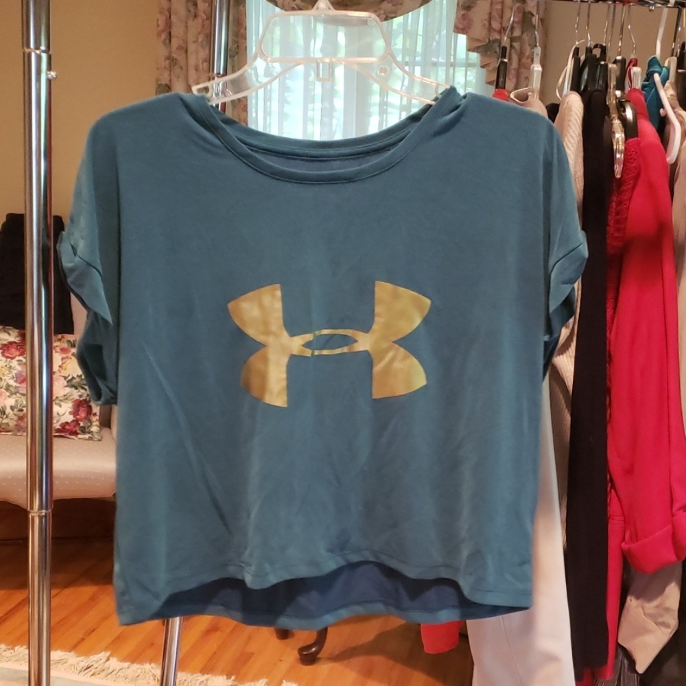 Under armour crop top